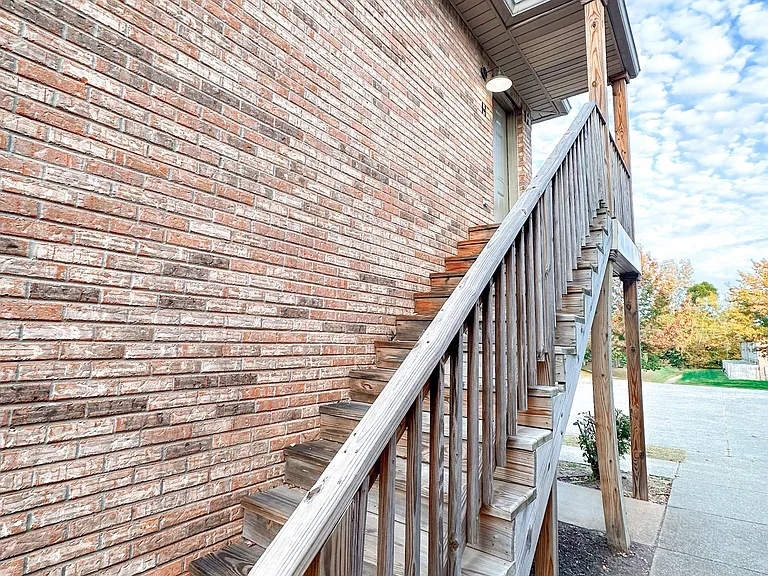 116 Ballygar St #H — Photo 17