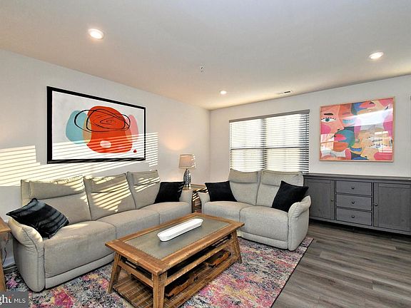 5th image of 112 Van Fleet Cir