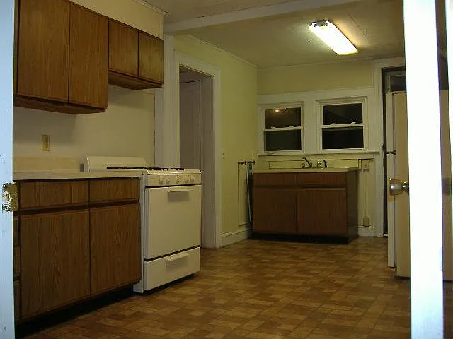 1940 Thomaston Ave #3 — Photo 11