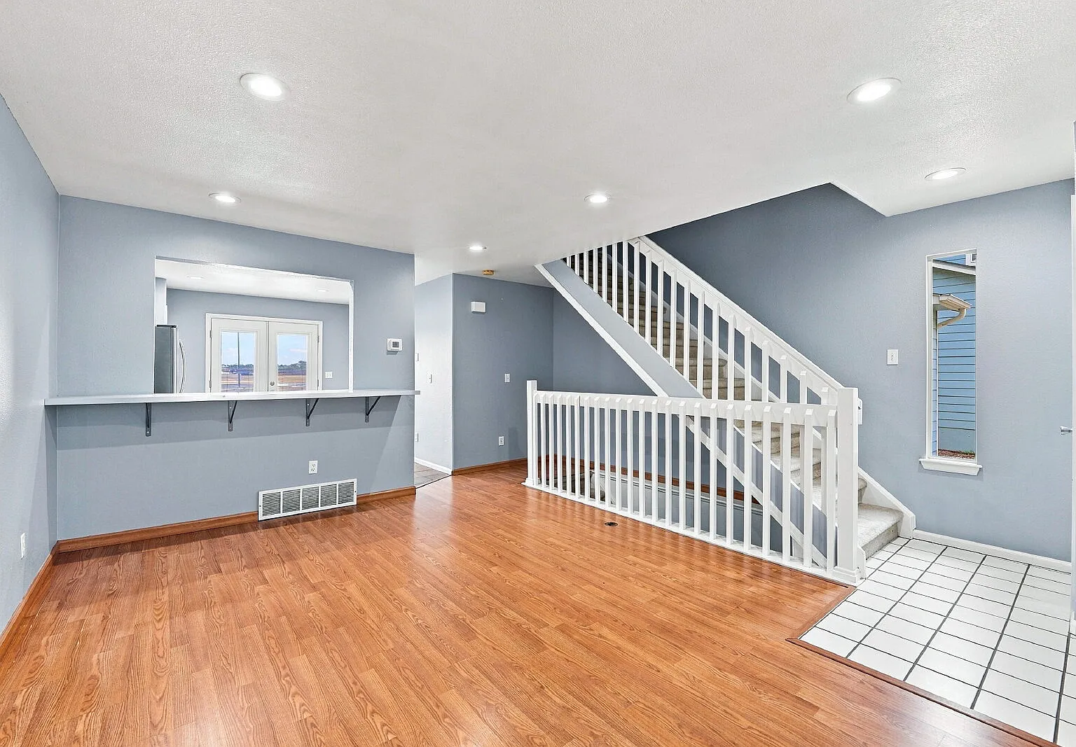3 bed, 2.5 bath, 1388 sqft, $2,841 — Photo 4