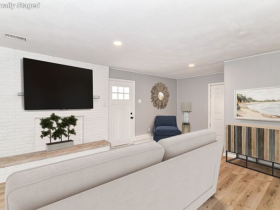 5th image of 710 N Lincoln Ave