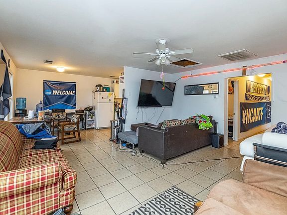 4th image of 418 Kentucky Ct #B