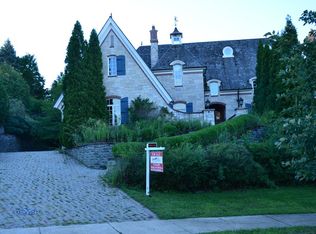 8572 Johnston Rd, Burr Ridge, IL 60527