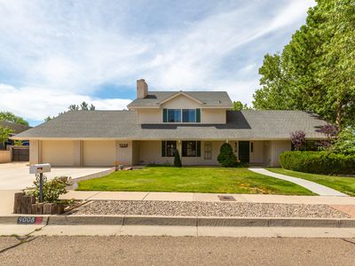 9008 Lona Ln NE, Albuquerque, NM, 87111