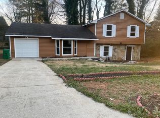 1900 Gingham Way, Lithonia, GA 30058