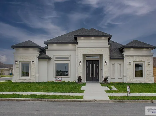 6874 Woodlands Ave, Brownsville, TX 78526