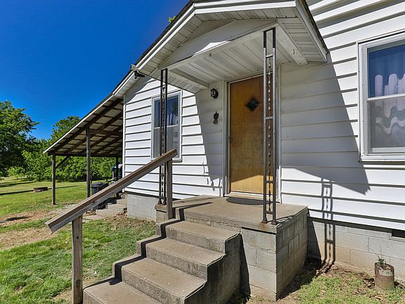 3rd image of 1770 W Parkview Street