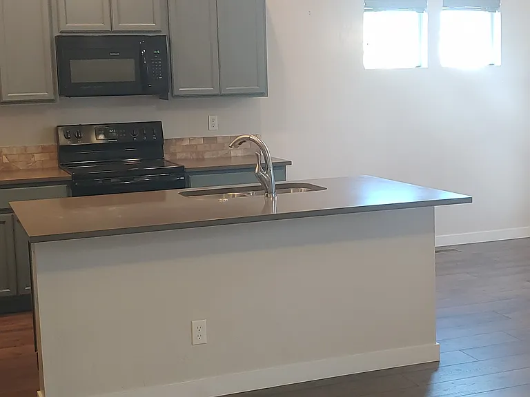 1875 W Deserthawk Dr — Photo 28