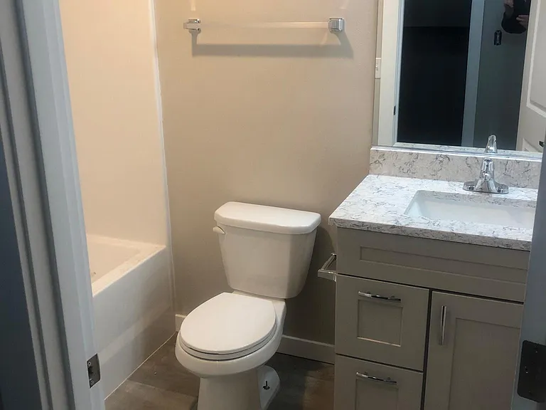 4501 NE Everett Dr — Photo 11
