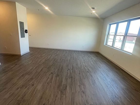 3rd image of 101 Main St S #201