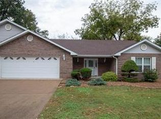 530 Ashbrook Dr APT 5, Farmington, MO 63640