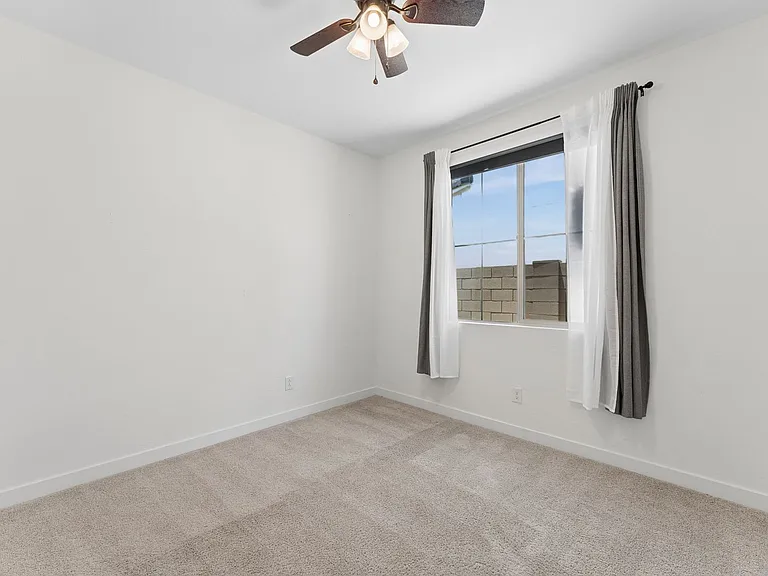 1524 E Carob Ct — Photo 25