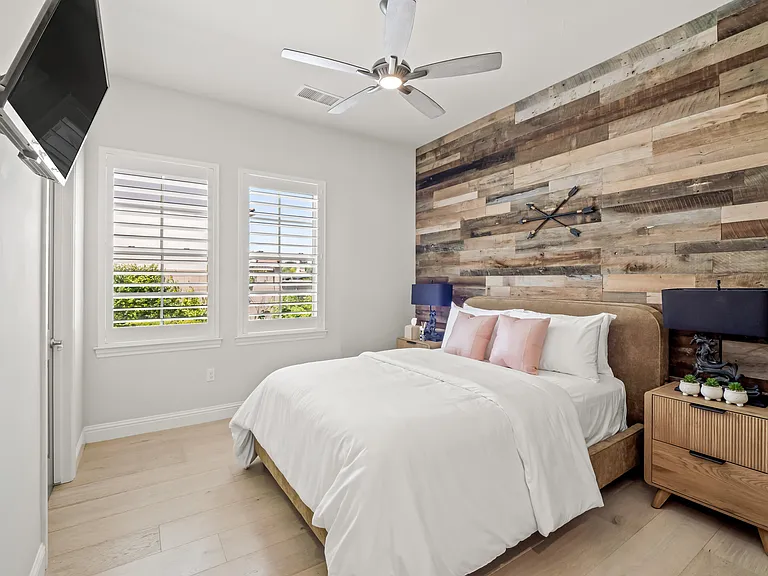 11865 N Ridgeway Dr — Photo 23