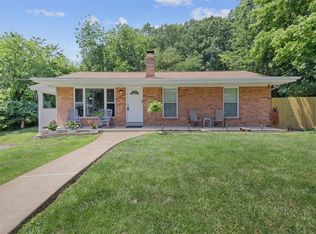 3205 Crosswinds Ct, High Ridge, MO 63049