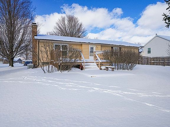 3rd image of 7270 N Noffke Dr