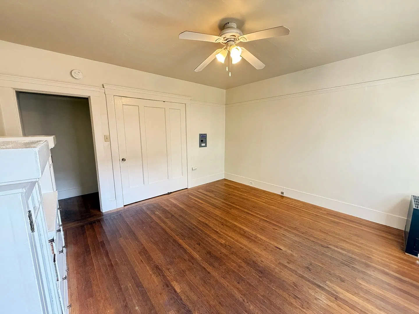 1501 Encinal Avenue — Photo 3