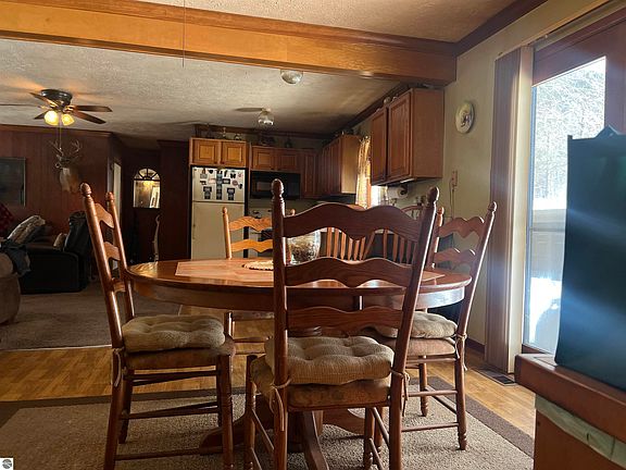 5th image of 319 Lund Rd SE
