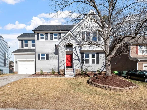 408 Mountain Lake Dr, Raleigh, NC 27610