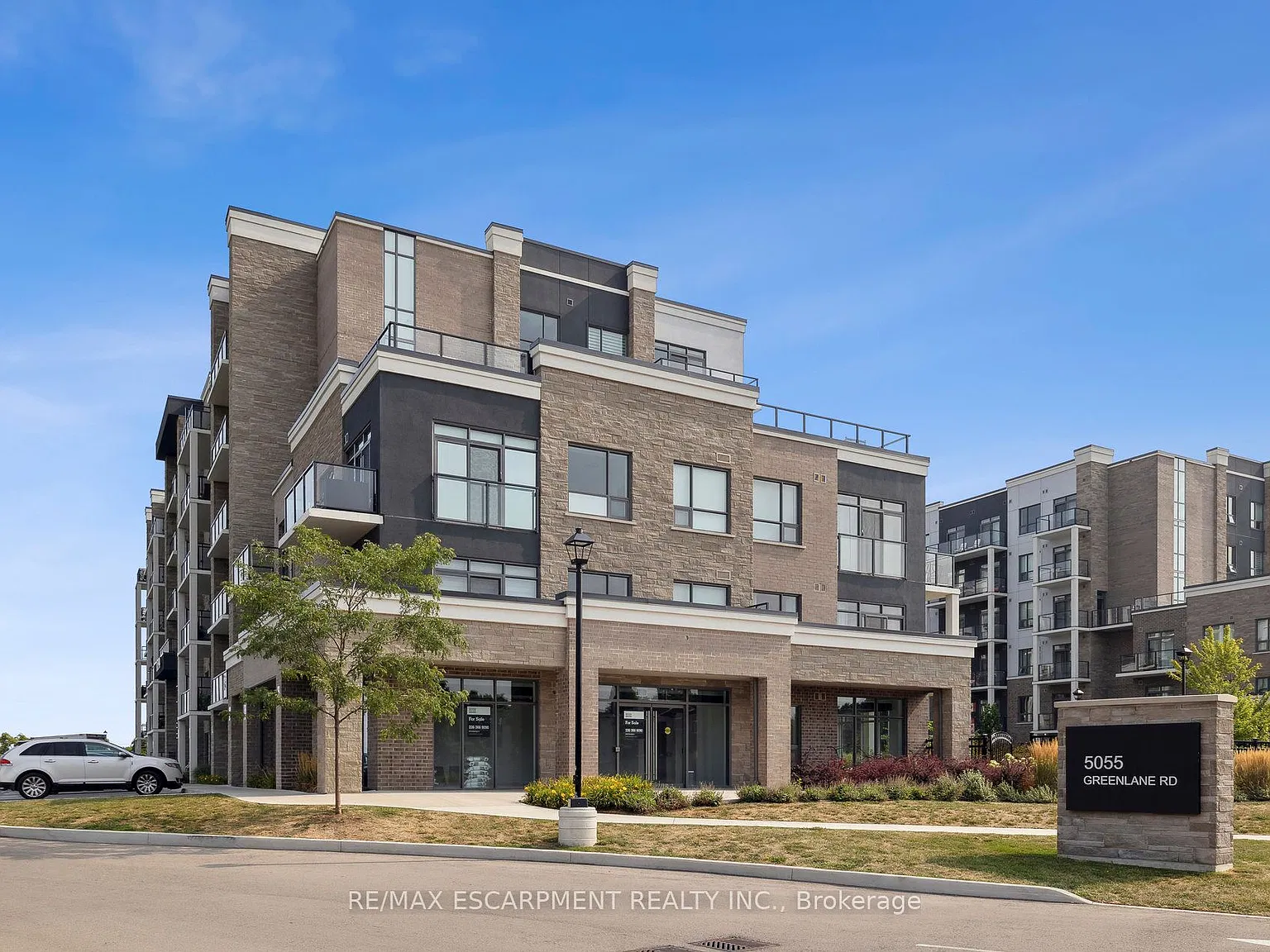 2 bed, $1,950 — Photo 2