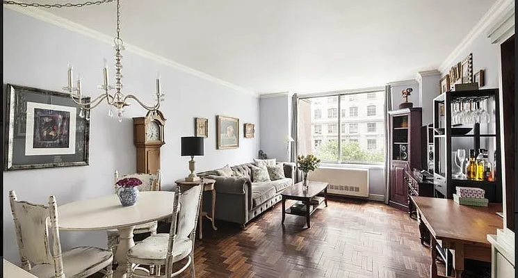 Rented by R New York | media 17