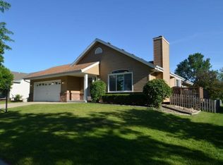 1265 River Place Blvd, Waukesha, WI 53189