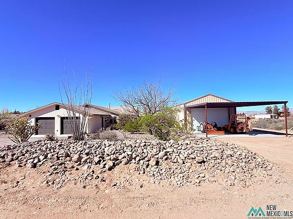 2nd image of 101 Mimbres Dr