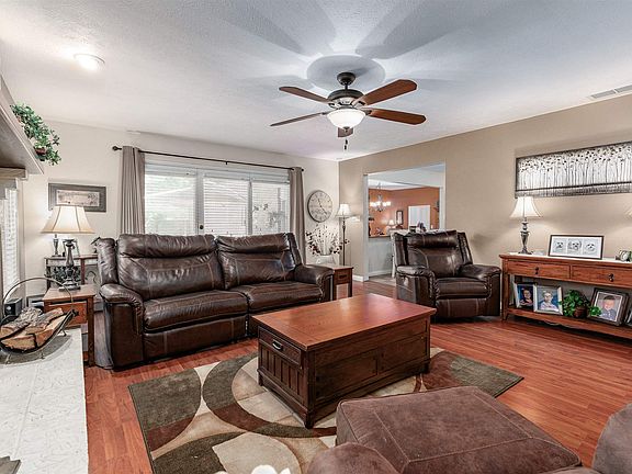 5th image of 6101 Harrow Dr