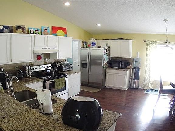 5th image of 1521 Oak Valley Blvd