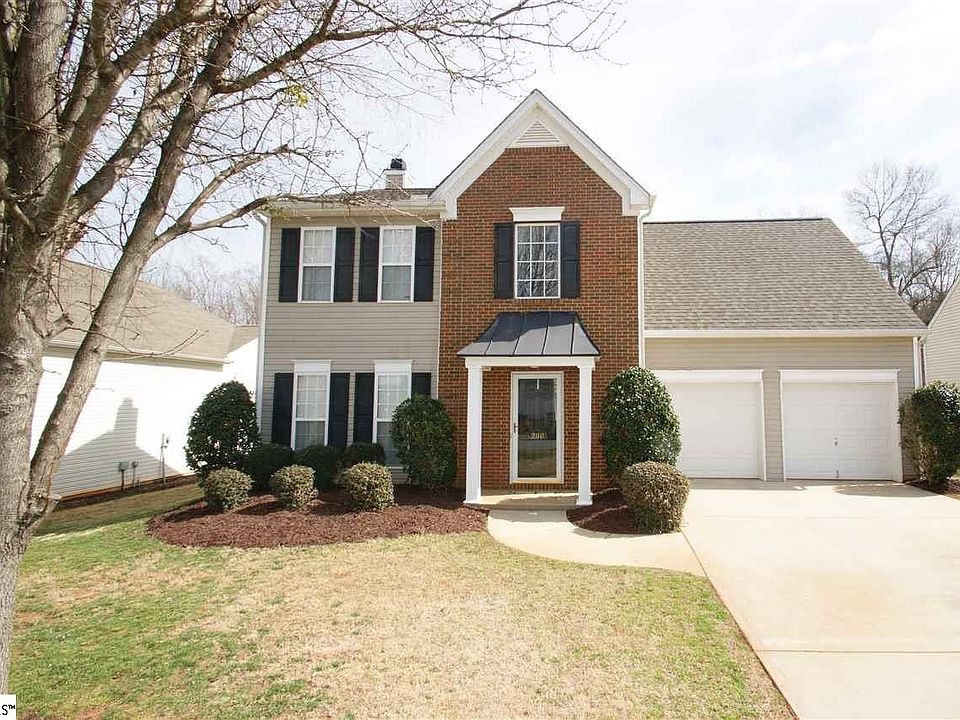 1st image of 200 Bonnie Woods Dr