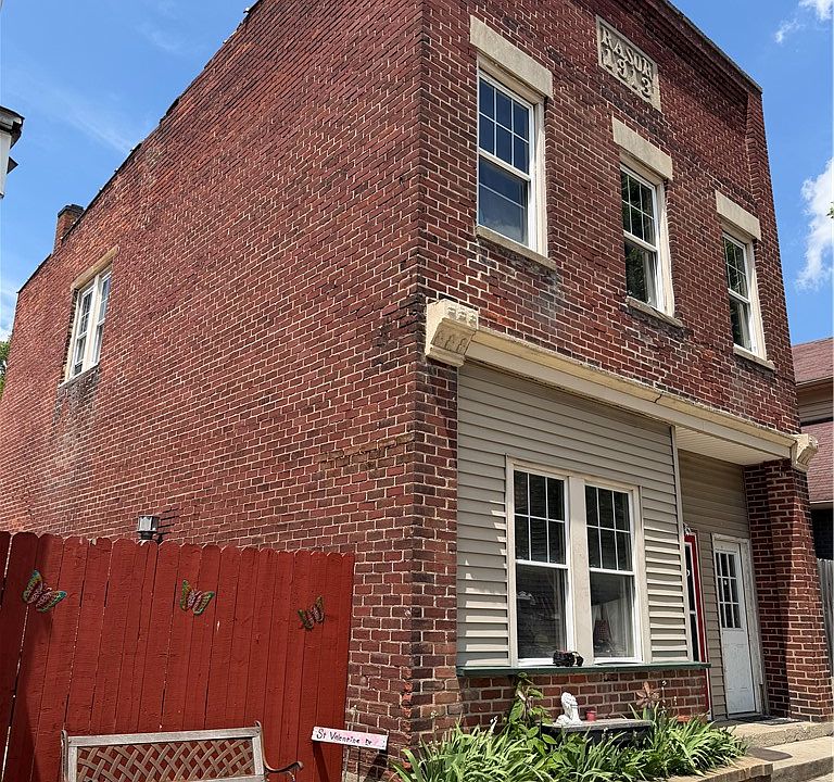 2nd image of 419 Market St