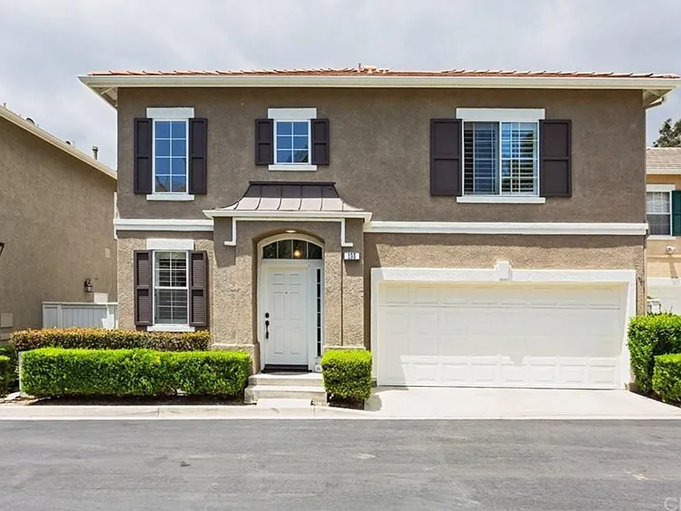 103 Melrose Dr — Photo 1