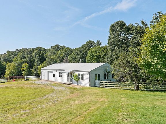3rd image of 1340 Roe Wafford Rd