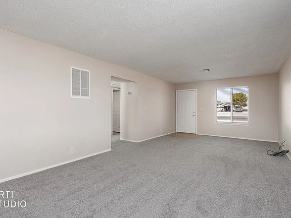 4th image of 230 Riverside Rd