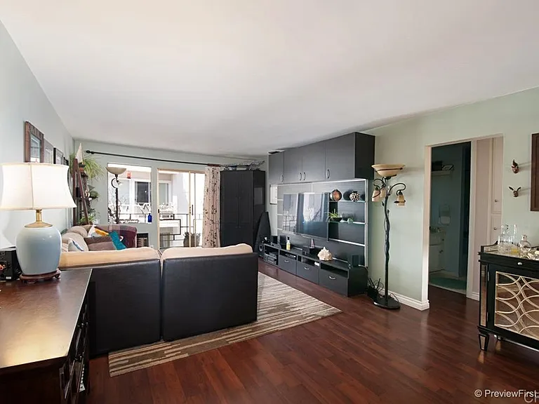 3421 Park Blvd #306 — Photo 4