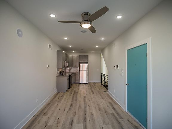 kitchen/living area