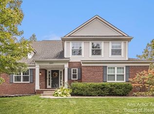 2601 Mystic Dr, Ann Arbor, MI 48103