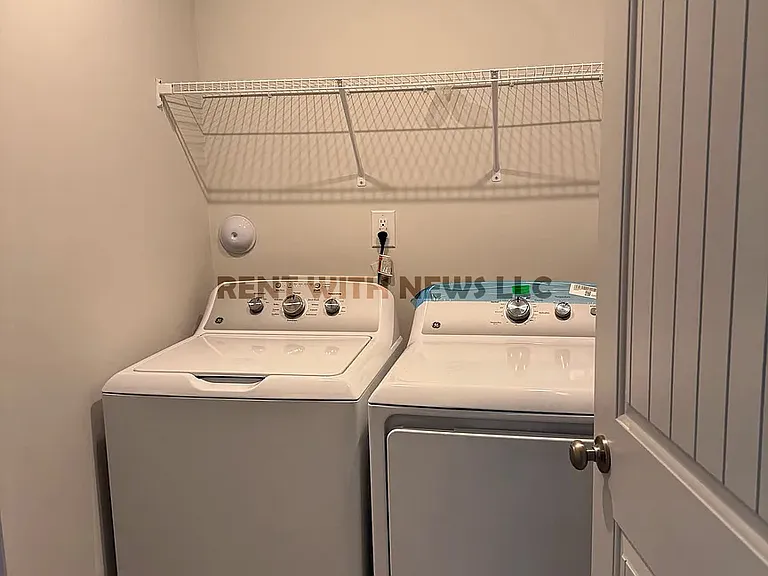 244 Suhani Ln — Photo 16