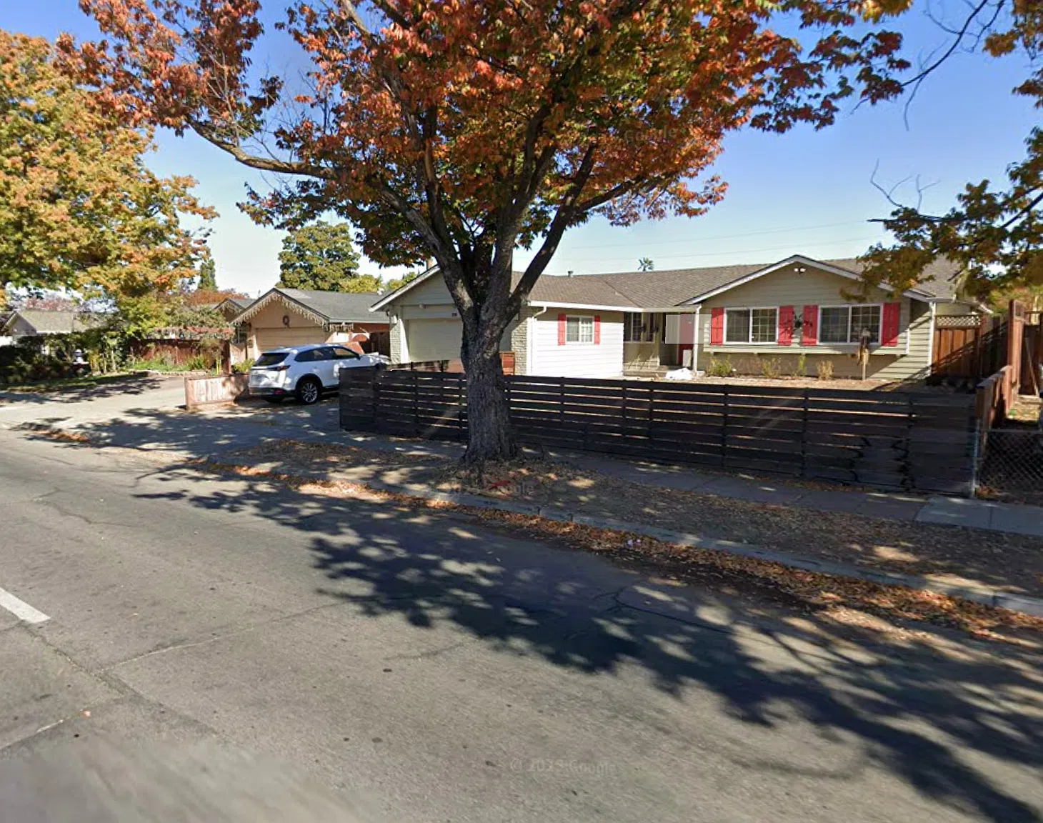 3 bed, 1209 sqft, $4,400 — Photo 3