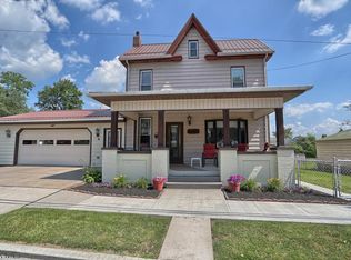 624 W 14th St, Tyrone, PA 16686