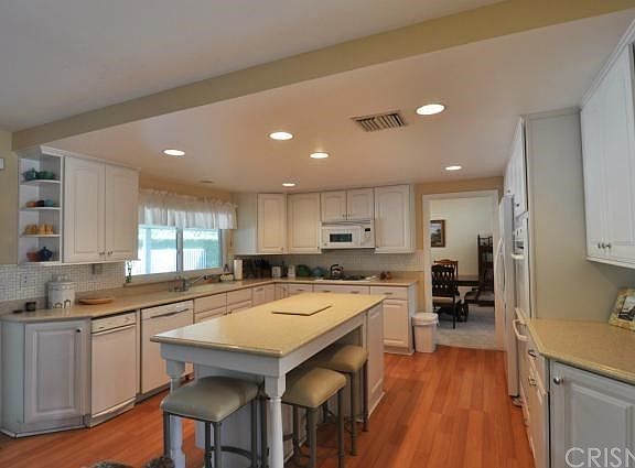 ANOTHER VIEW OF THE KITCHEN