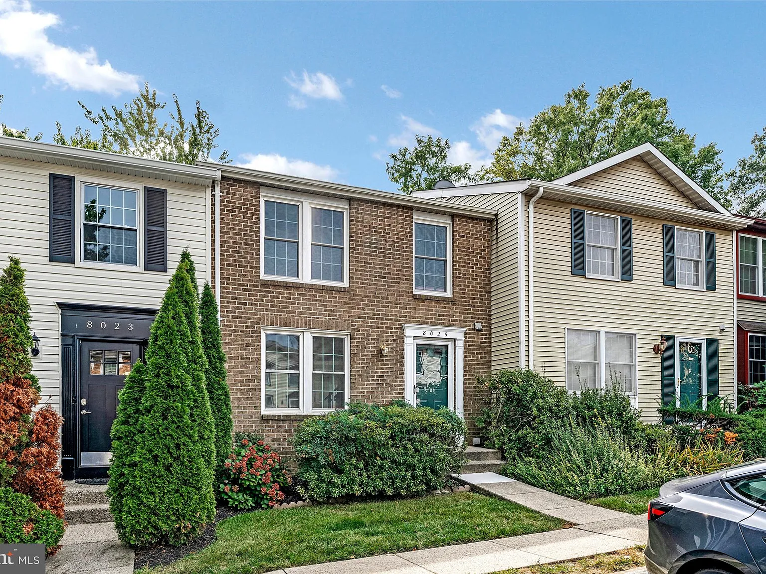 3 bed, 4.0 bath, 1520 sqft, $2,795 — Photo 3