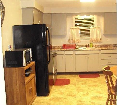 5th image of 206 Wagner Ave