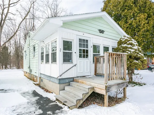 37-39 Taylor Ave, Waterloo, NY 13165