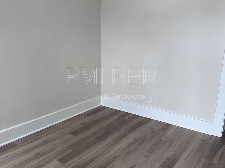 472 Sumner St #3 — Photo 7