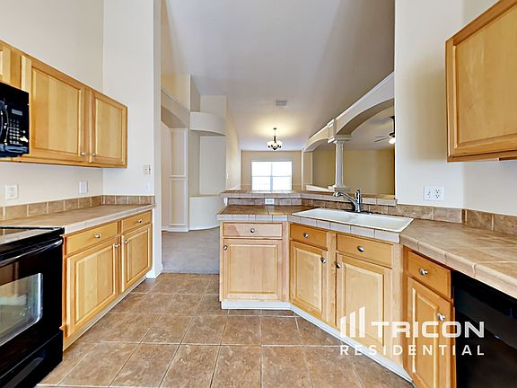 5th image of 4433 Oakham Ct
