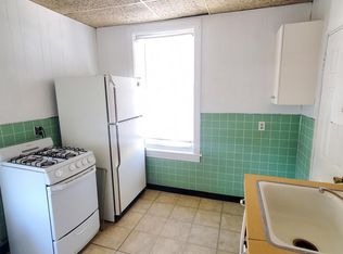 235 Beech St #2N, Holyoke, MA 01040