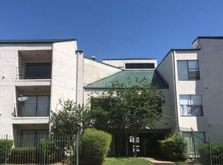 2814 S Bartell Dr APT 32, Houston, TX 77054
