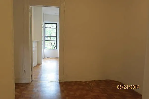 Rented by Manhattan Best Realty, Inc. | media 32