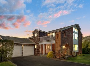 39 Knollwood Dr, Southampton, NY 11968