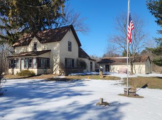 706 W Pontaluna Rd, Norton Shores, MI 49444